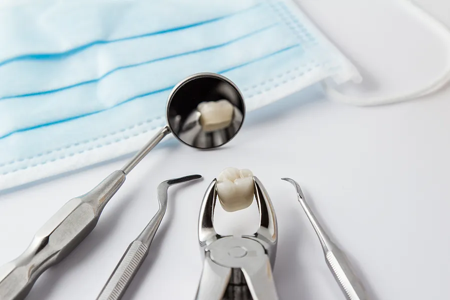 A Guide to Tooth Extractions in New York NY: What to Expect and How to Prepare