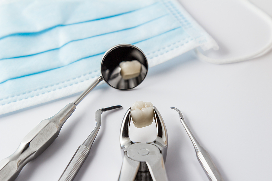 A Guide to Tooth Extractions in New York, NY: What to Expect and How to Prepare